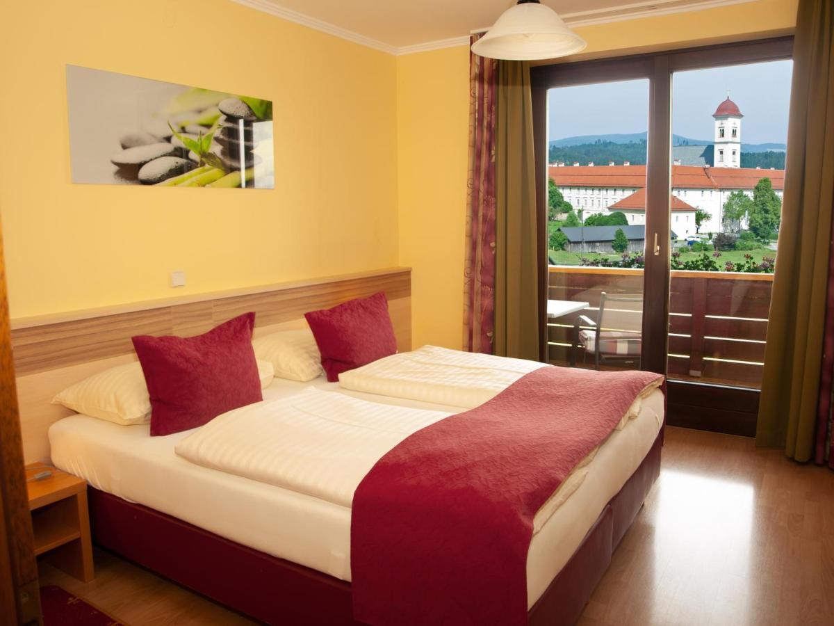 Hotel Fasching Sankt Georgen am Längsee Eksteriør billede